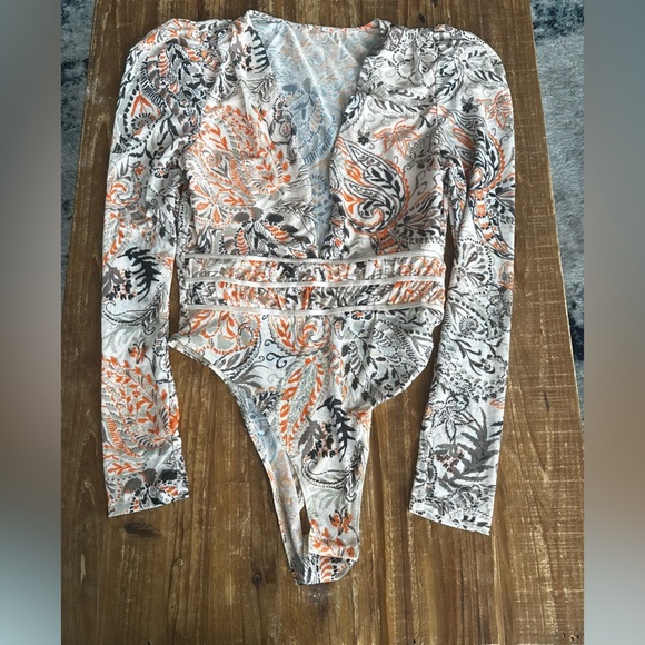 Shein deep v mesh bodysuit - Picture 1 of 5